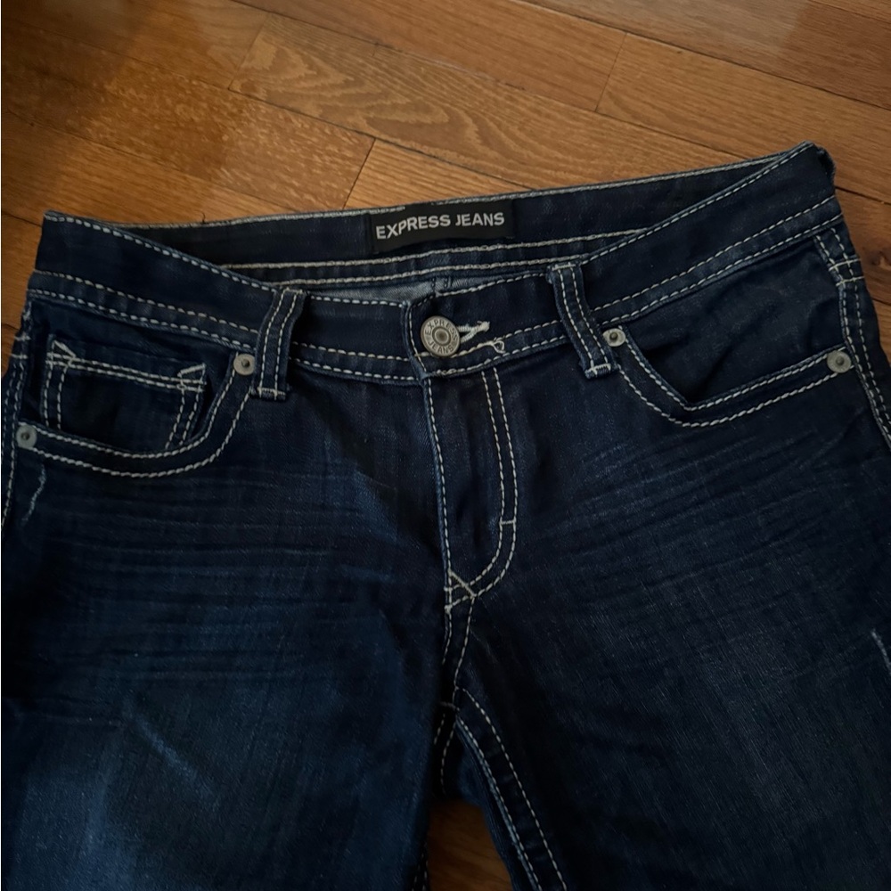 Express Low Rise Stella Legging Dark Denim with detailed Stitching